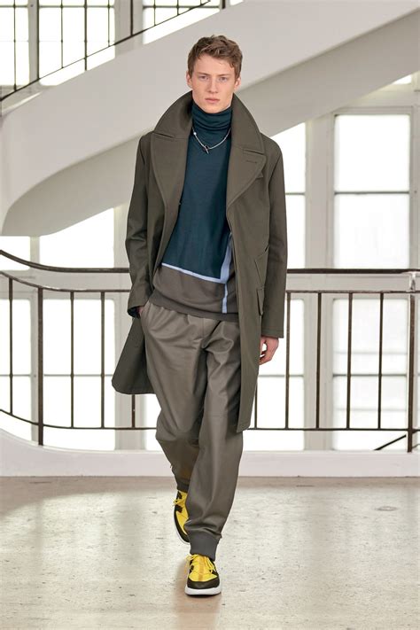 Men’s Fashion Week: Review Of Hermès Men’s Fall/Winter 2021